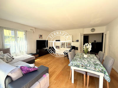 Appartement - 83 m² - 3 pièces