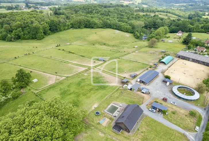 Maison - 150 m² - 7 pièces