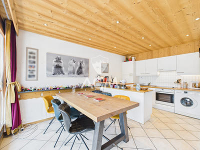 Appartement - 79 m² - 4 pièces