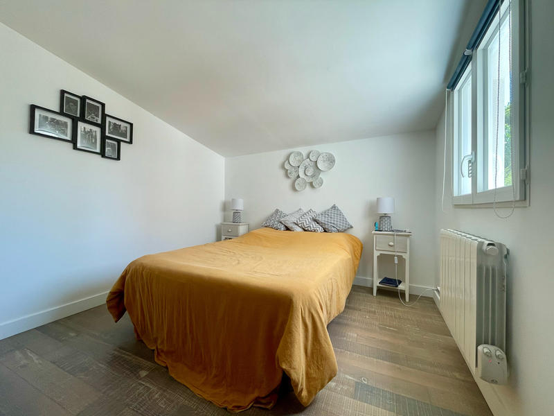 Maison - 243 m² - 6 pièces