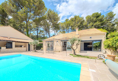 Villa - 151 m² - 7 pièces