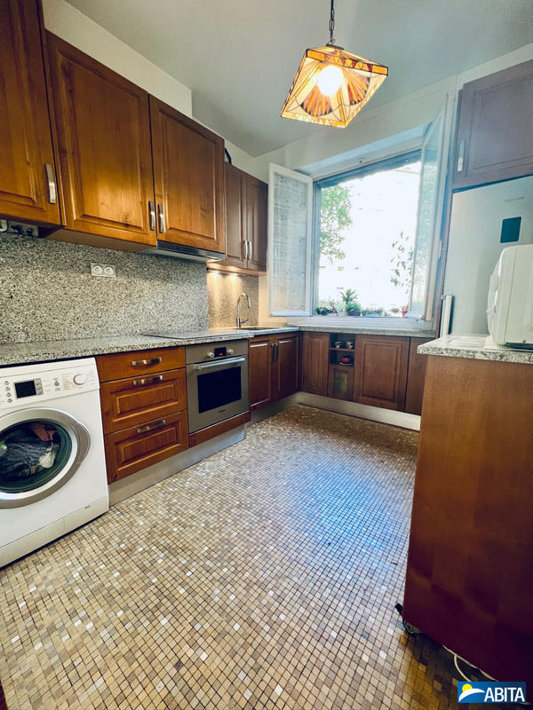 Appartement - 84 m² - 4 pièces