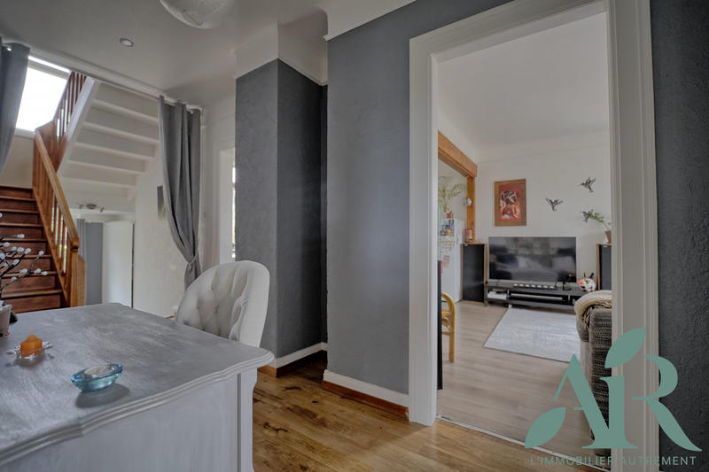 Appartement - 128 m² - 5 pièces