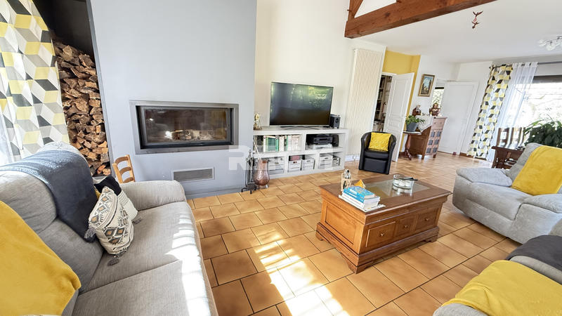 Villa - 183 m² - 6 pièces