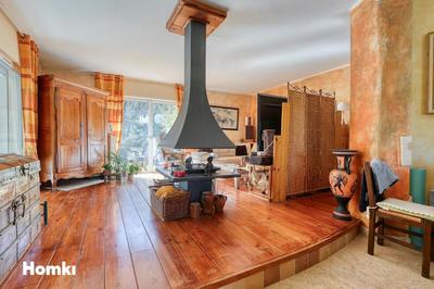 Villa - 324 m² - 8 pièces