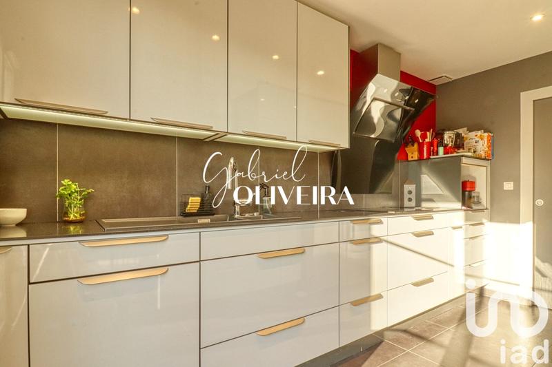 Maison - 170 m² - 6 pièces