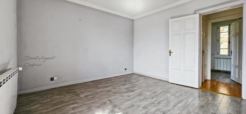 Appartement bourgeois - 112 m² - 4 pièces