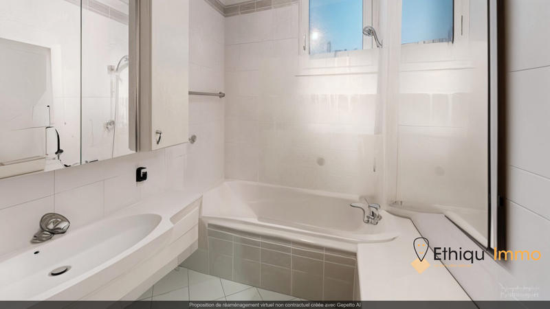 Appartement - 100 m² - 4 pièces