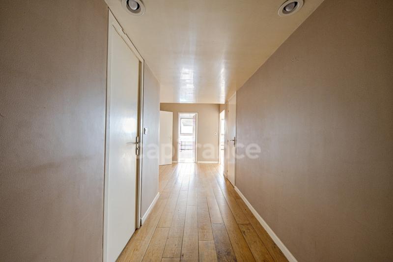 Appartement - 156 m² - 6 pièces