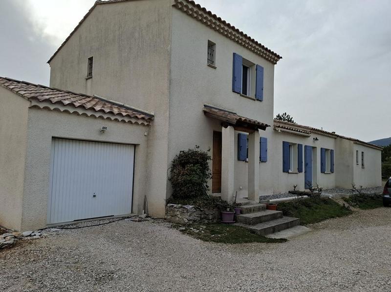 Maison - 200 m² - 7 pièces