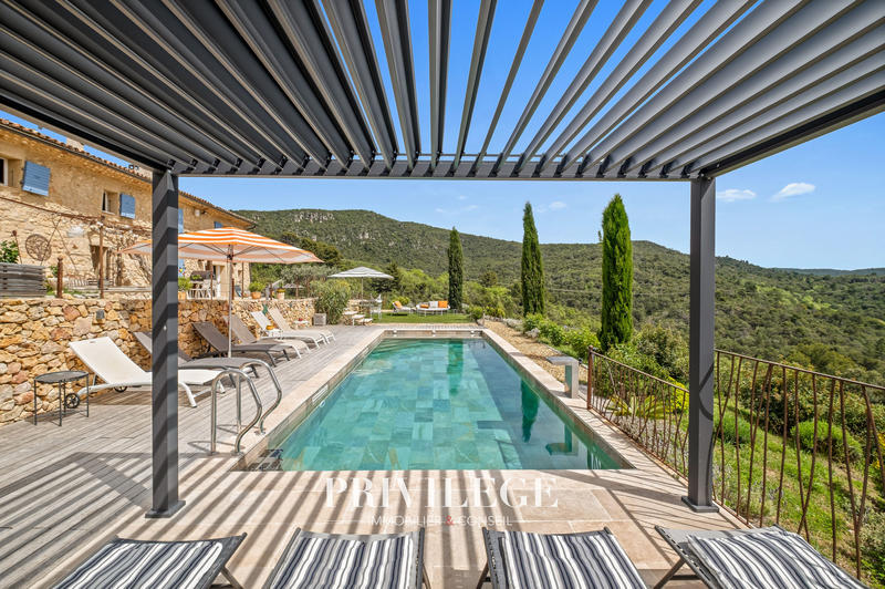 Bastide - 400 m² - 16 pièces