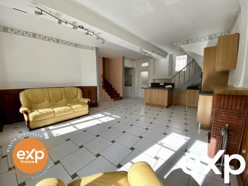 Maison traditionnelle - 155 m² - 8 pièces