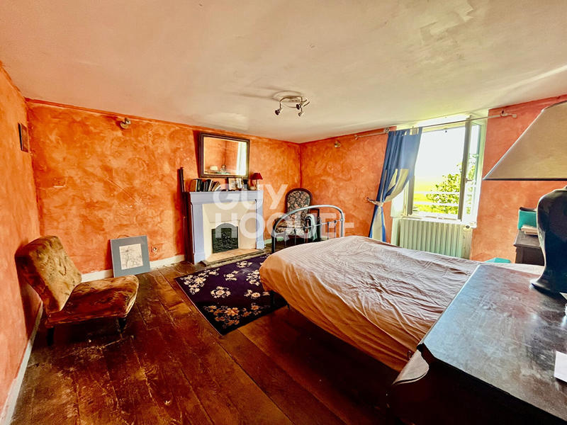 Maison - 252 m² - 8 pièces