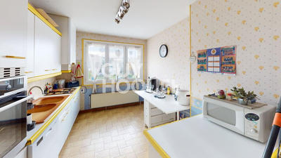 Maison - 93 m² - 5 pièces