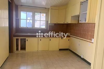 Maison - 121 m² - 5 pièces