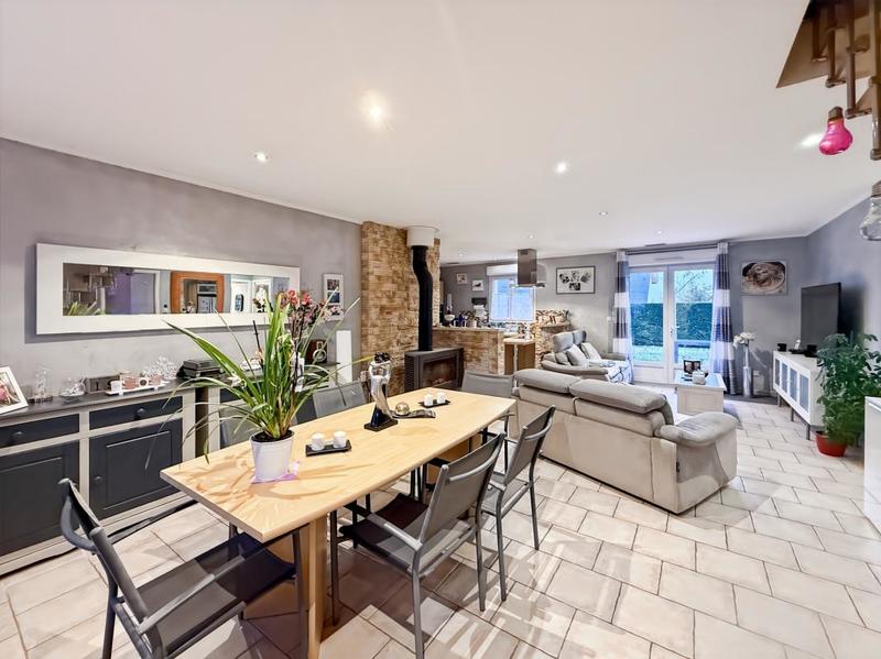 Maison - 100 m² - 5 pièces