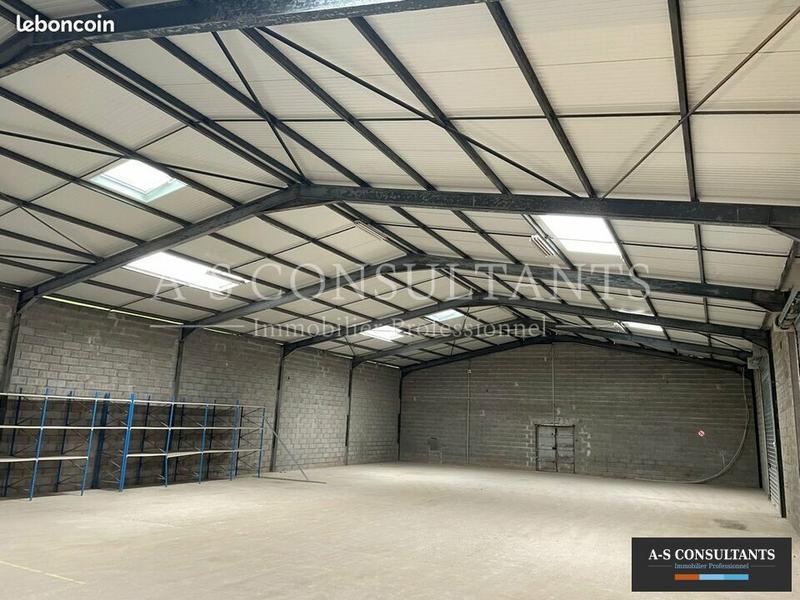 Local commercial - 240 m²