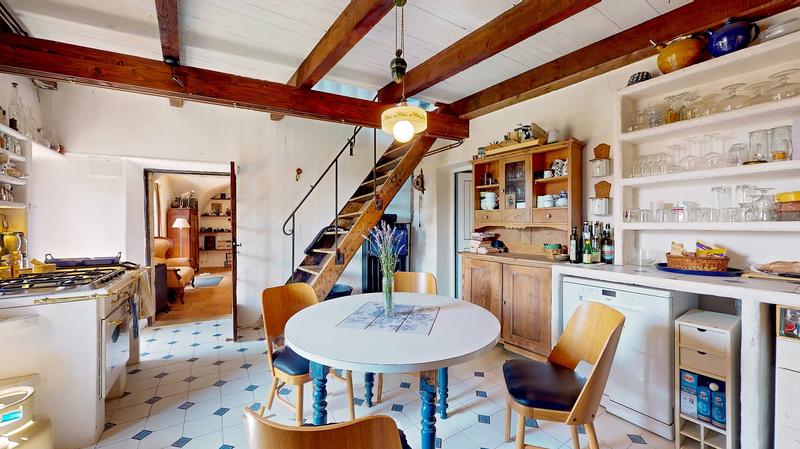 Maison - 240 m² - 4 pièces