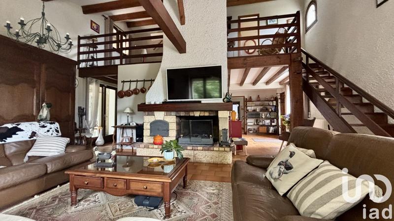 Maison - 161 m² - 6 pièces