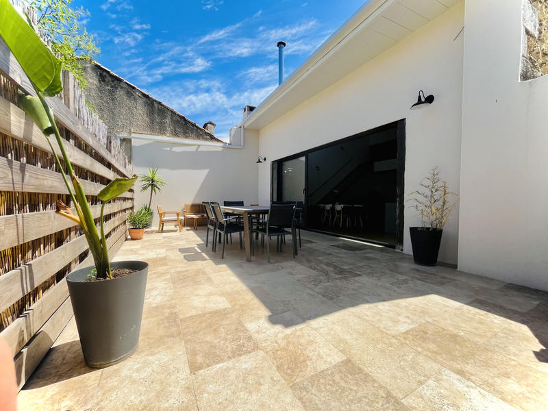 Maison - 200 m² - 7 pièces