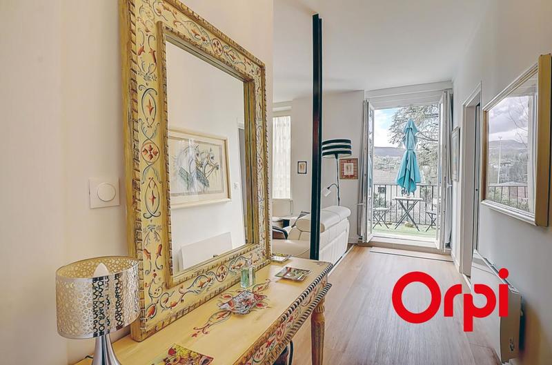 Appartement - 64 m² - 2 pièces