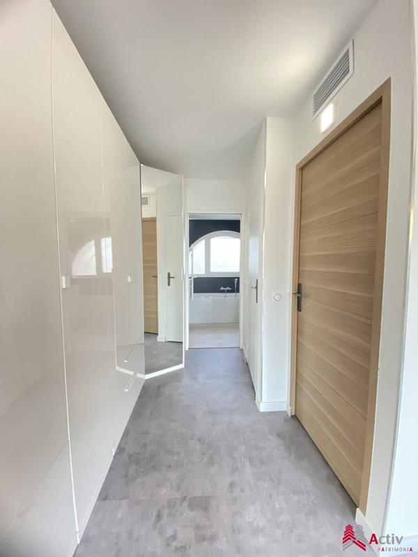 Appartement - 120 m² - 1 pièce