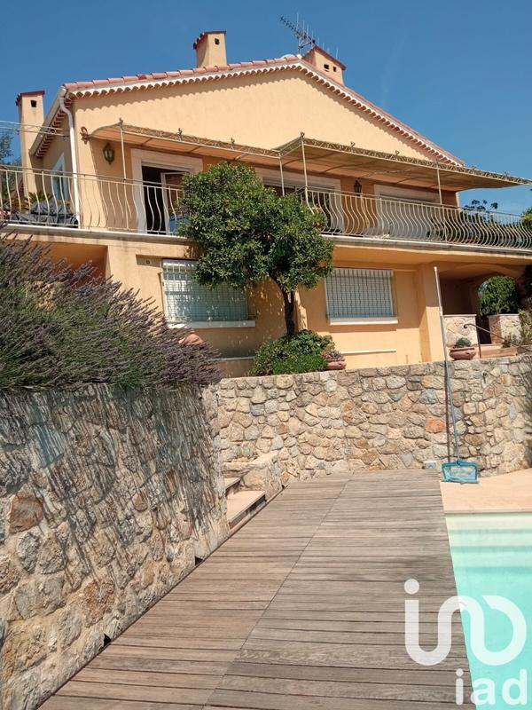 Maison - 142 m² - 5 pièces