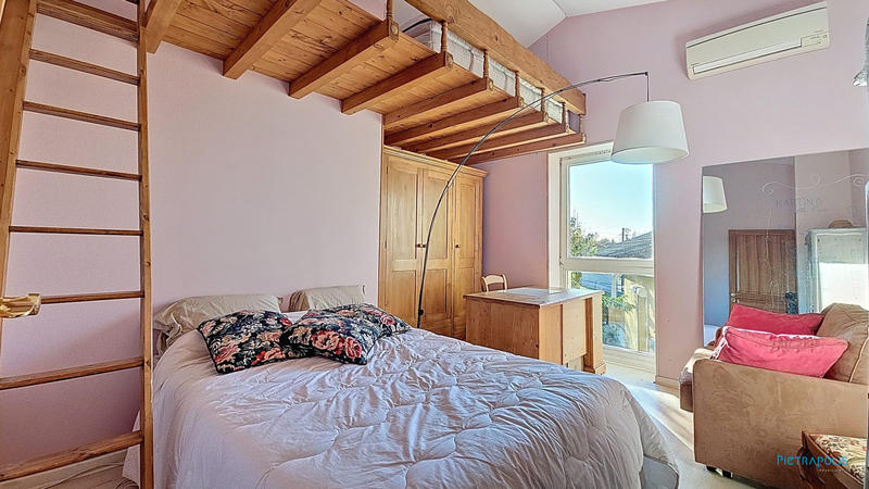 Maison - 198 m² - 7 pièces