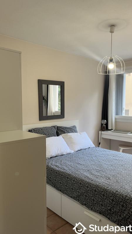 Chambre - 10 m² - 1 pièce