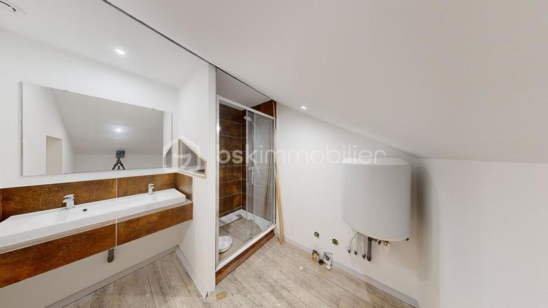 Maison - 123 m² - 5 pièces