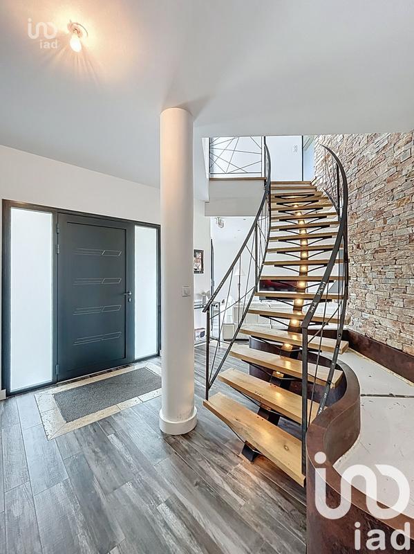 Maison - 162 m² - 6 pièces