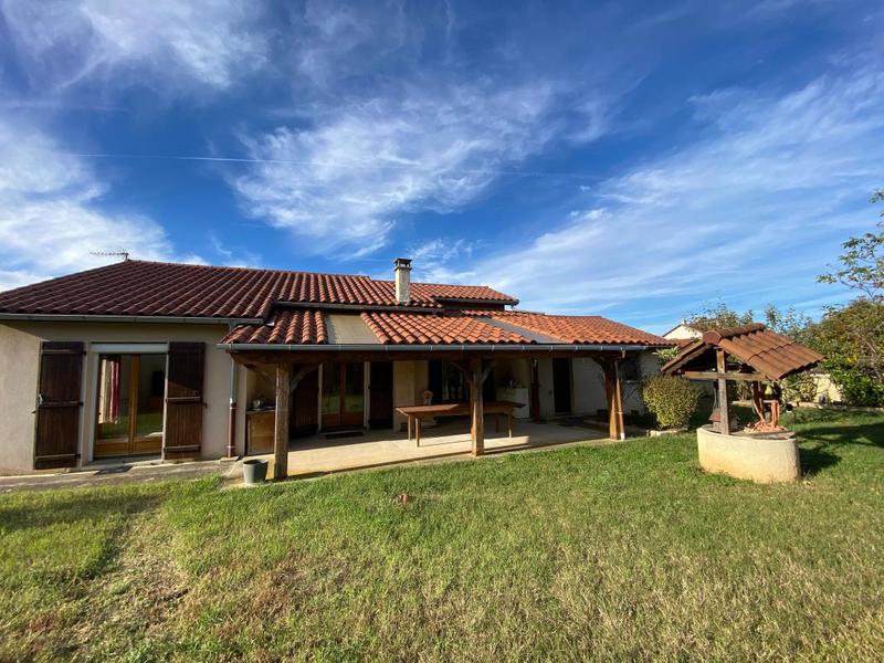 Maison - 93 m² - 4 pièces