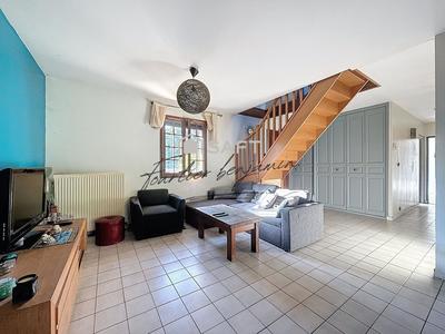 Maison - 123 m² - 7 pièces