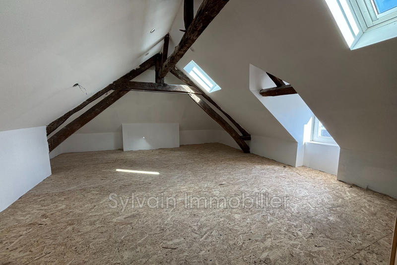 Maison - 153 m² - 8 pièces
