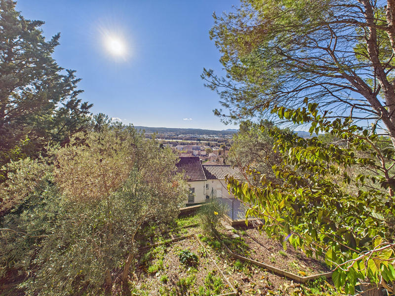 Maison - 250 m² - 10 pièces