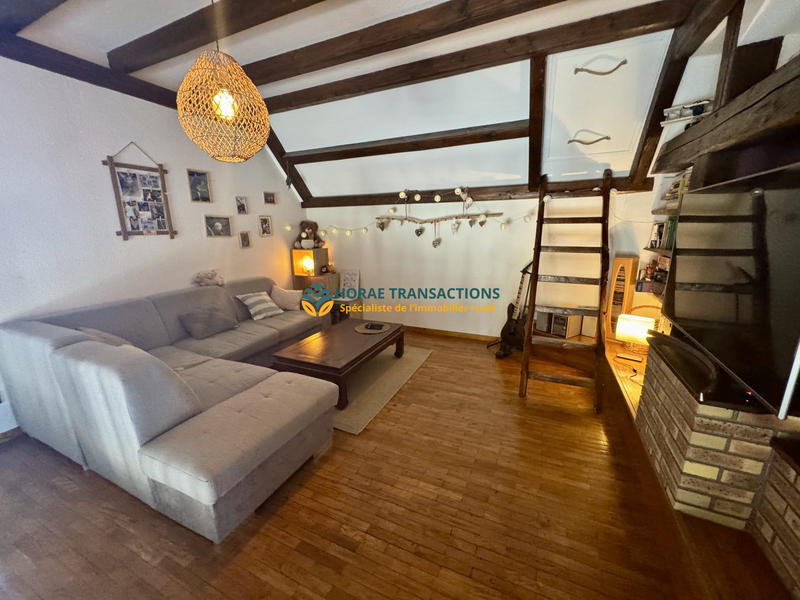 Maison - 250 m² - 8 pièces