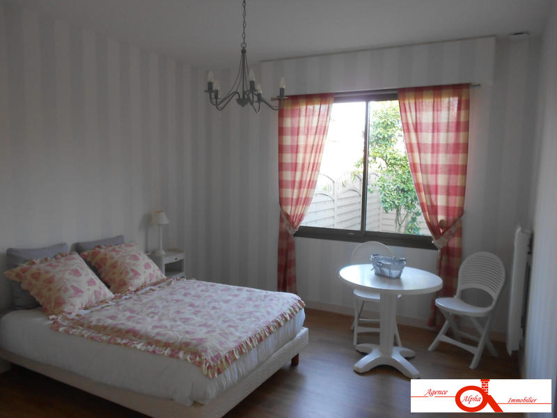 Maison - 180 m² - 6 pièces