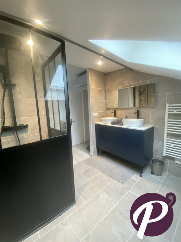 Maison traditionnelle - 132 m² - 5 pièces