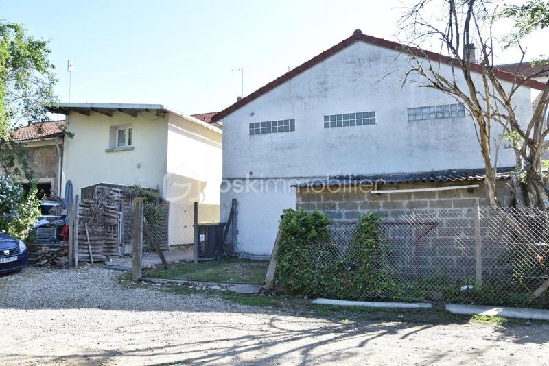 Immeuble - 240 m² - 8 pièces