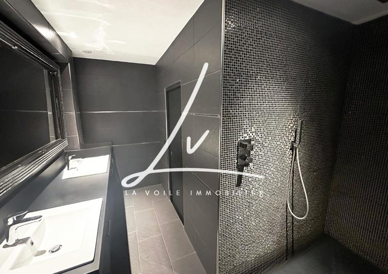 Duplex - 139 m² - 5 pièces