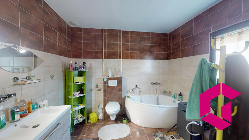 Maison - 145 m² - 6 pièces