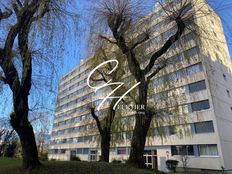 Appartement - 79 m² - 3 pièces