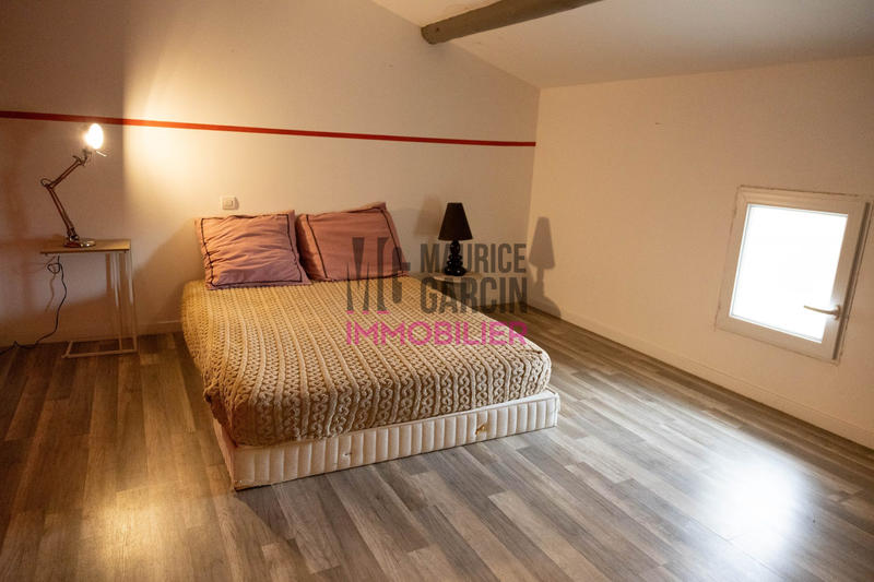 Maison - 238 m² - 6 pièces