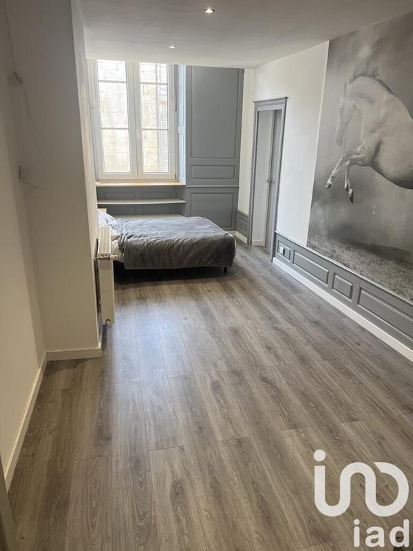 Maison - 225 m² - 8 pièces