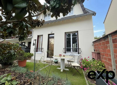 Maison - 93 m² - 4 pièces