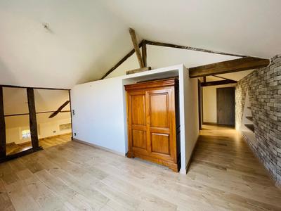 Maison - 262 m² - 9 pièces