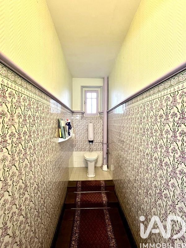 Maison - 210 m² - 8 pièces