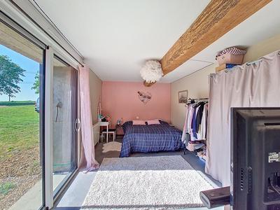 Maison - 211 m² - 5 pièces