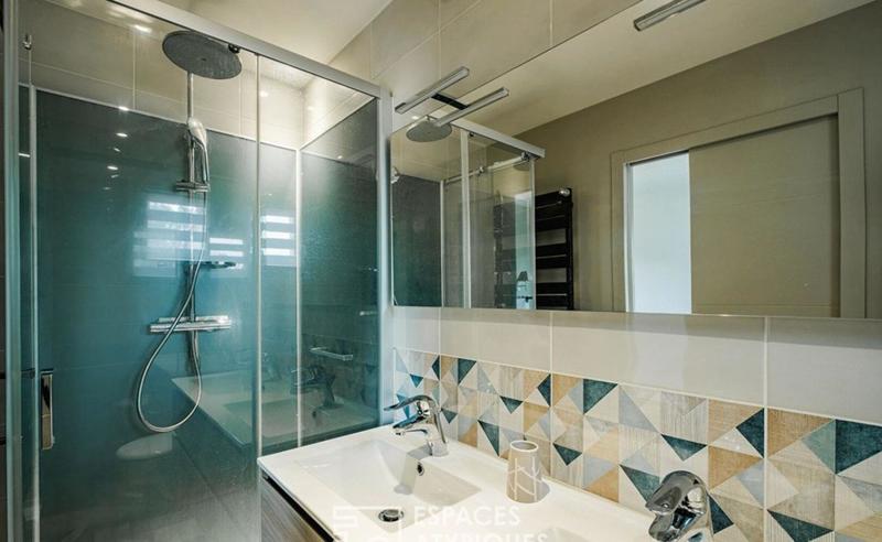 Maison - 249 m² - 11 pièces