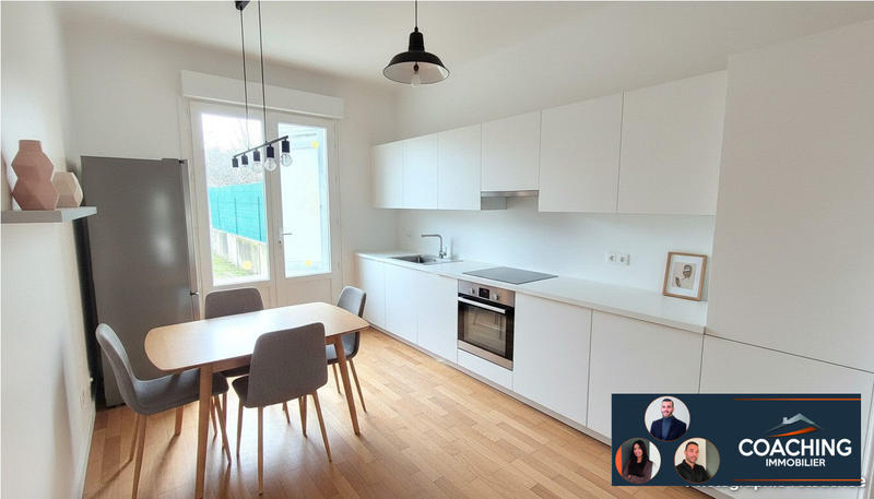 Maison - 195 m² - 8 pièces